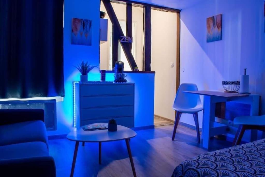 Studio Charmant Confortable Tv Centre Ville Louviers Dış mekan fotoğraf