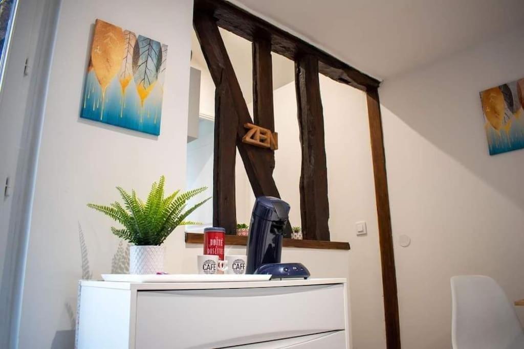 Studio Charmant Confortable Tv Centre Ville Louviers Dış mekan fotoğraf